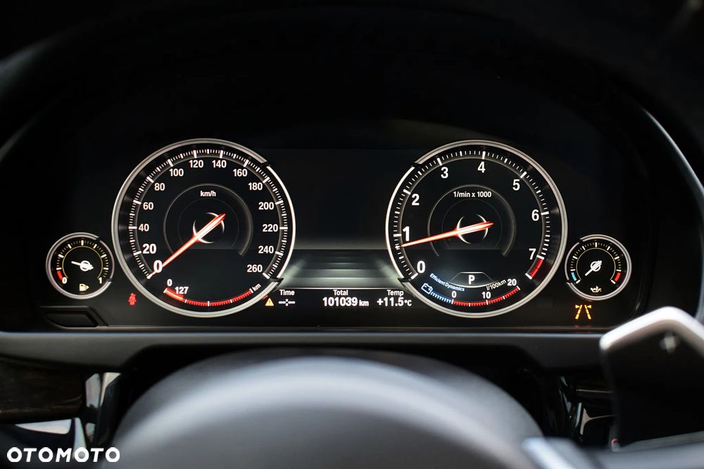 BMW X5 xDrive50i Sport-Aut - 10