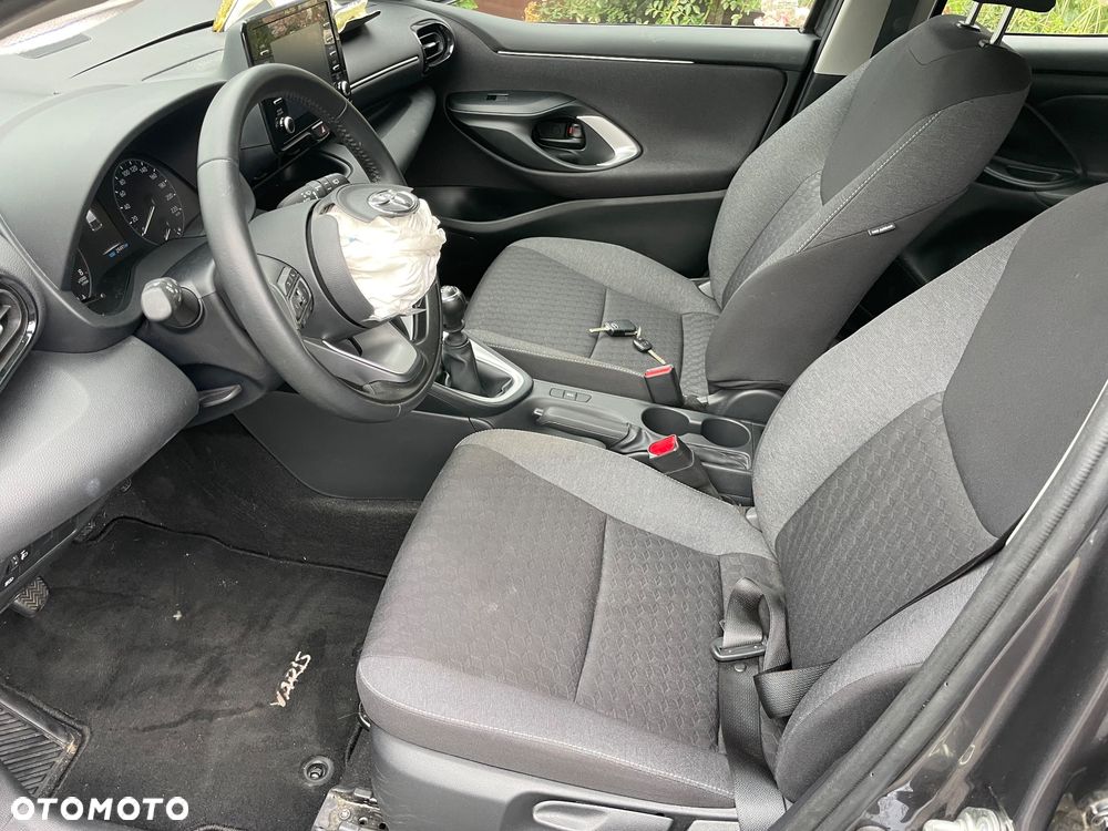 Toyota Yaris 1.5 Executive - 16
