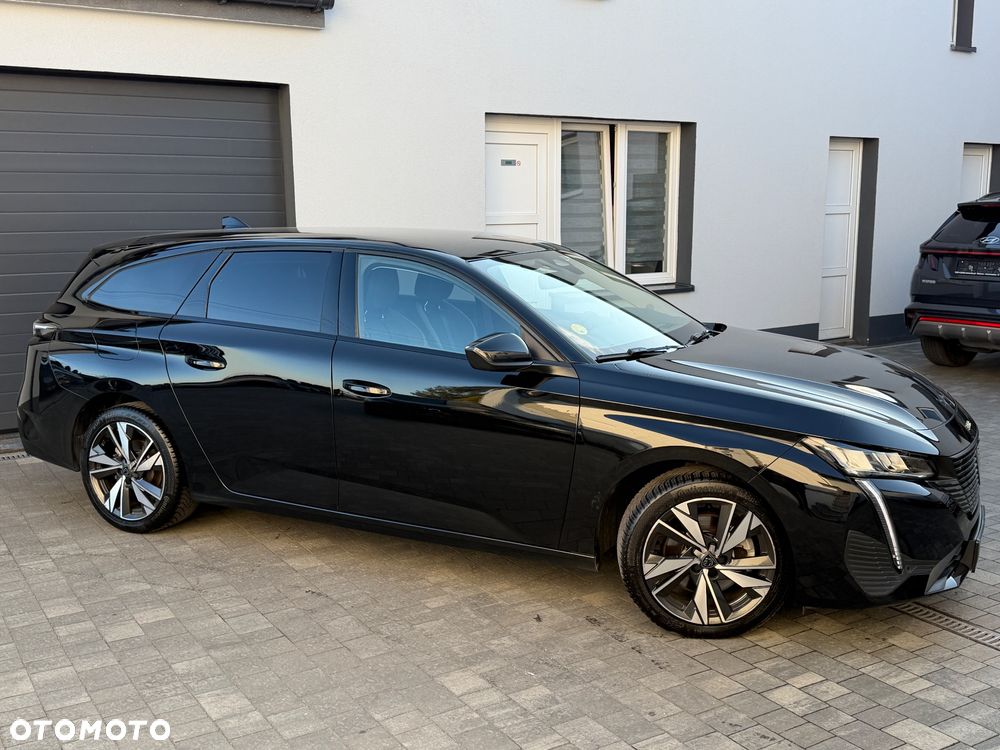 Peugeot 308 BlueHDi 130 EAT8 Allure - 21