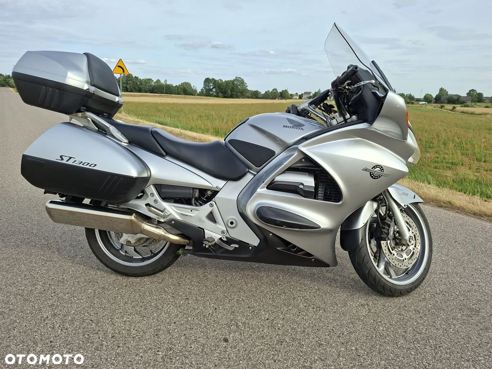 Honda ST - 5
