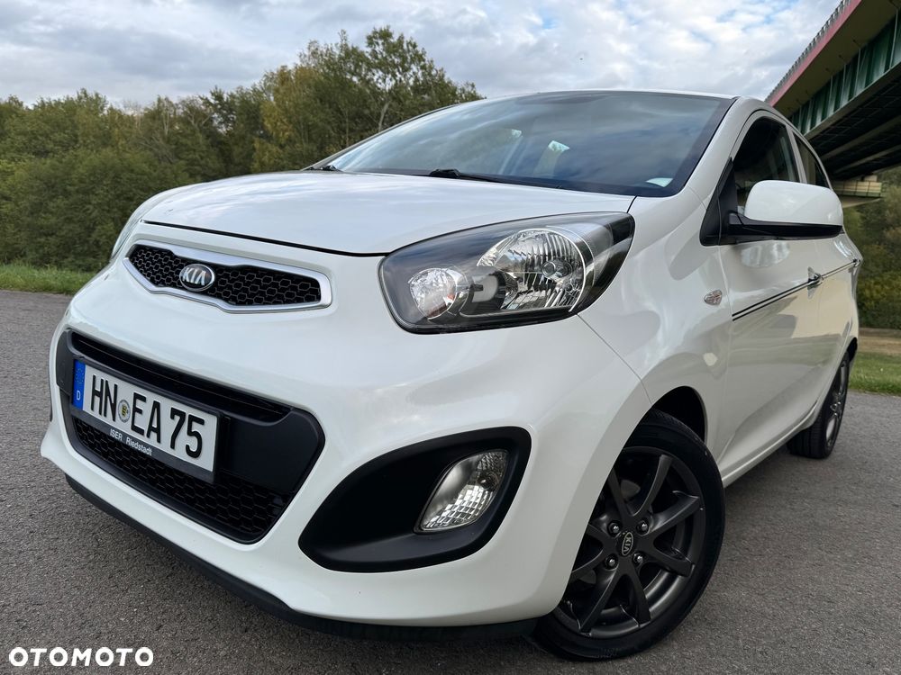 Kia Picanto 1.0 Fifa World Cup Edition - 13