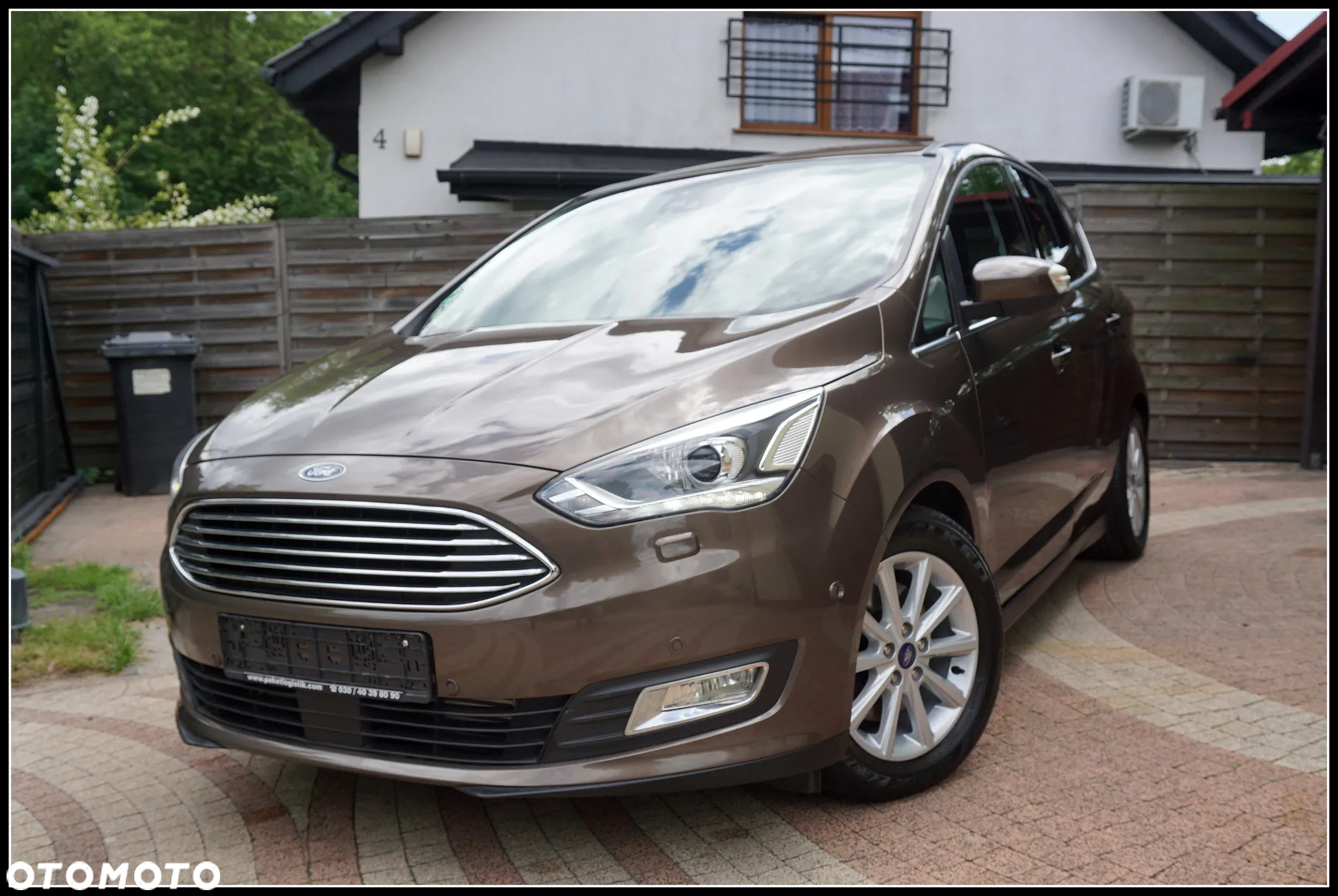 Ford C-MAX 2.0 TDCi Start-Stop-System Titanium - 2