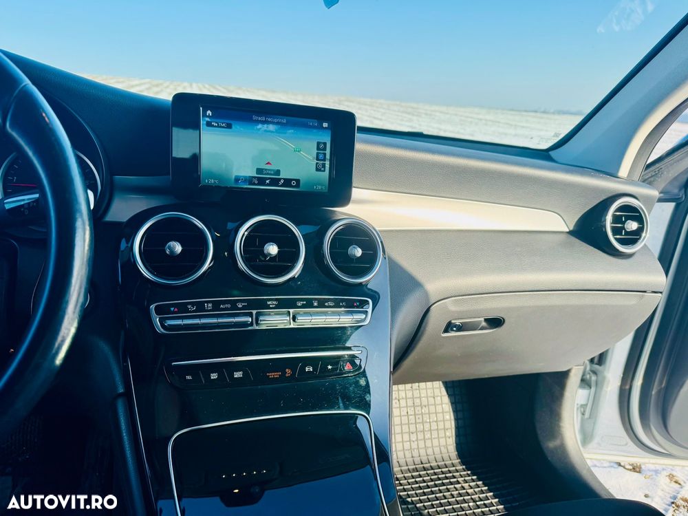 Mercedes-Benz GLC 300 4MATIC - 16