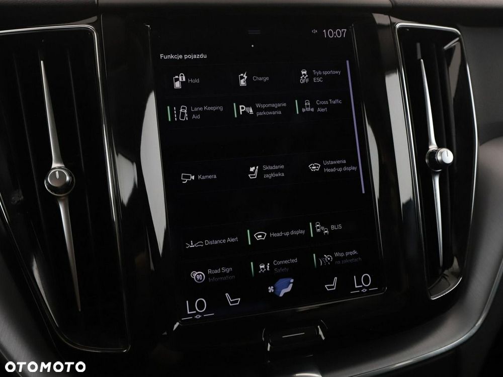 Volvo XC 60 T6 AWD Recharge Geartronic Inscription Expression - 27