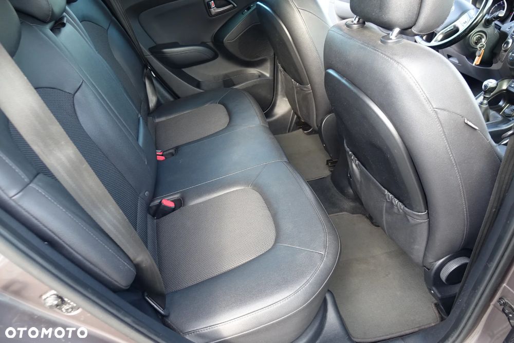Hyundai ix35 1.6 2WD blue Style - 13
