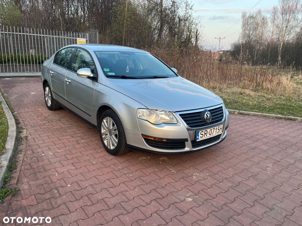 Volkswagen Passat 1.9 TDI Comfortline - 2