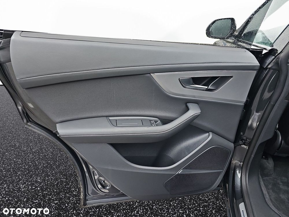 Audi Q8 55 TFSI mHEV Quattro Tiptronic - 28