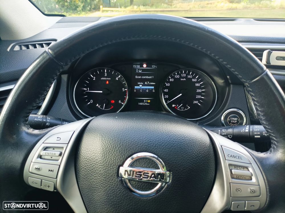 Nissan Qashqai 1.5 dCi N-Connecta - 11
