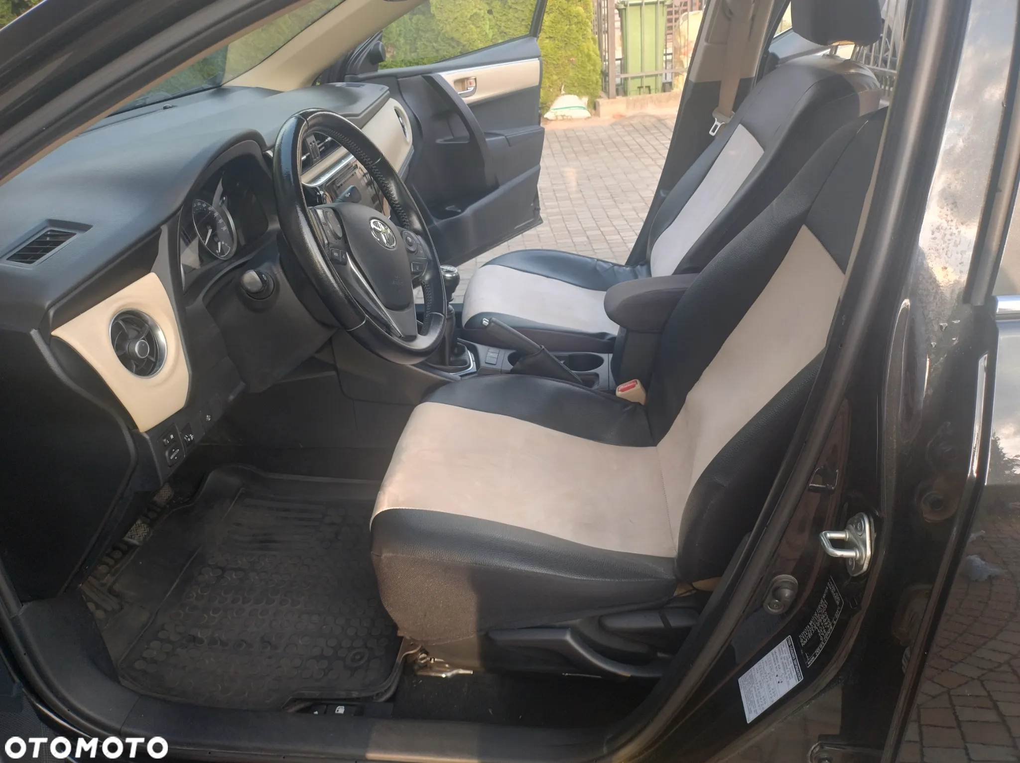 Toyota Corolla 1.6 Comfort - 11