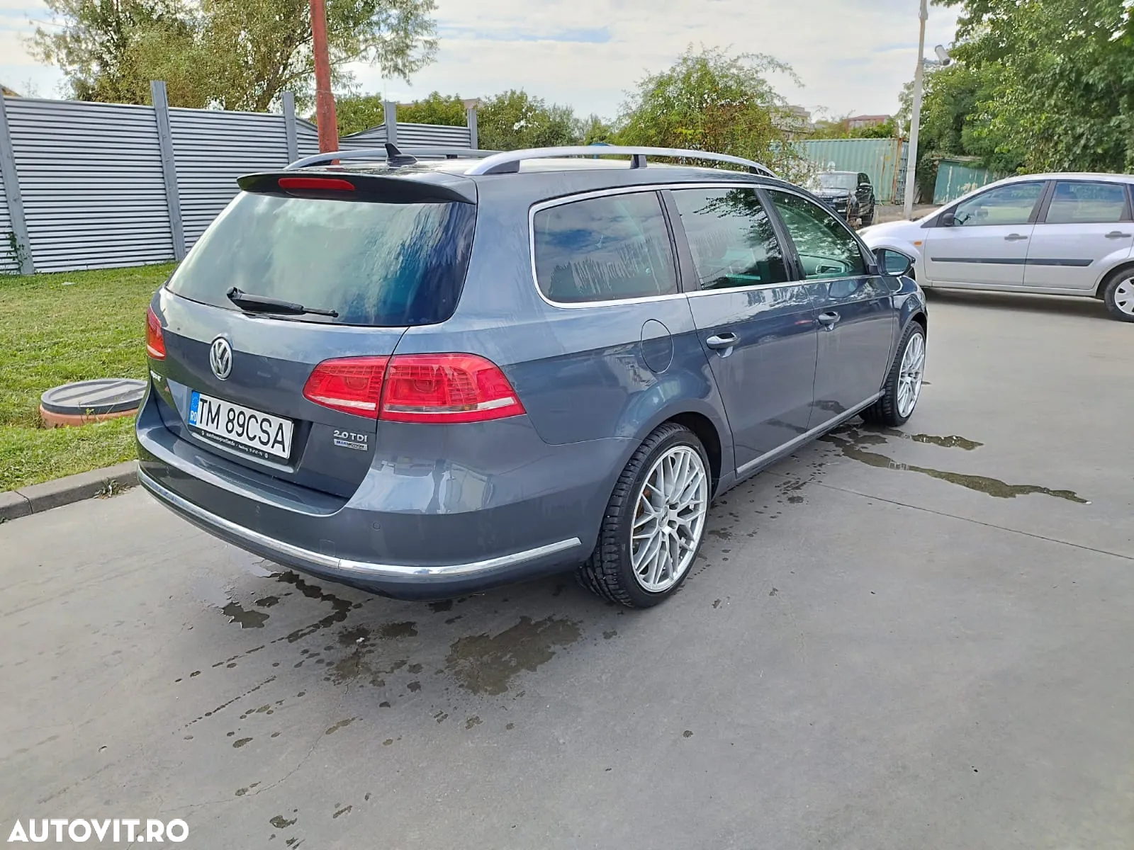 Volkswagen Passat Variant 2.0 TDI BlueMotion Technology DSG Comfortline - 4