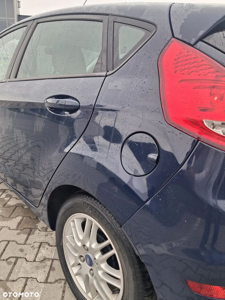 Ford Fiesta 1.4 TDCi Ambiente - 12
