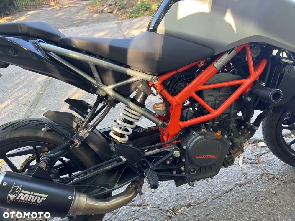 KTM Duke 125 - 8