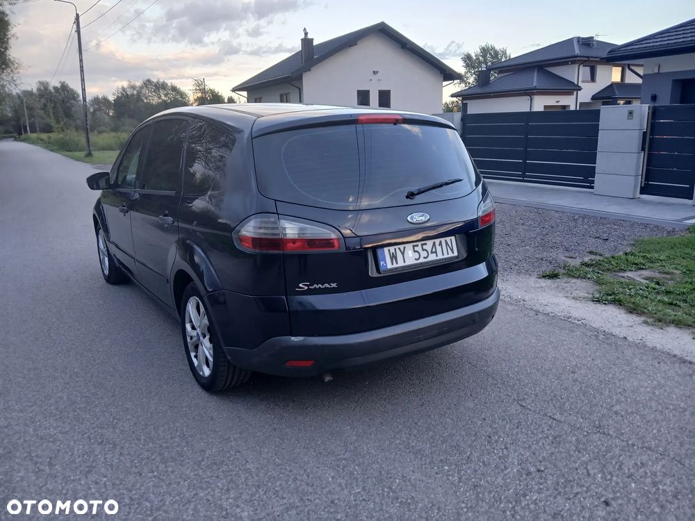 Ford S-Max - 10