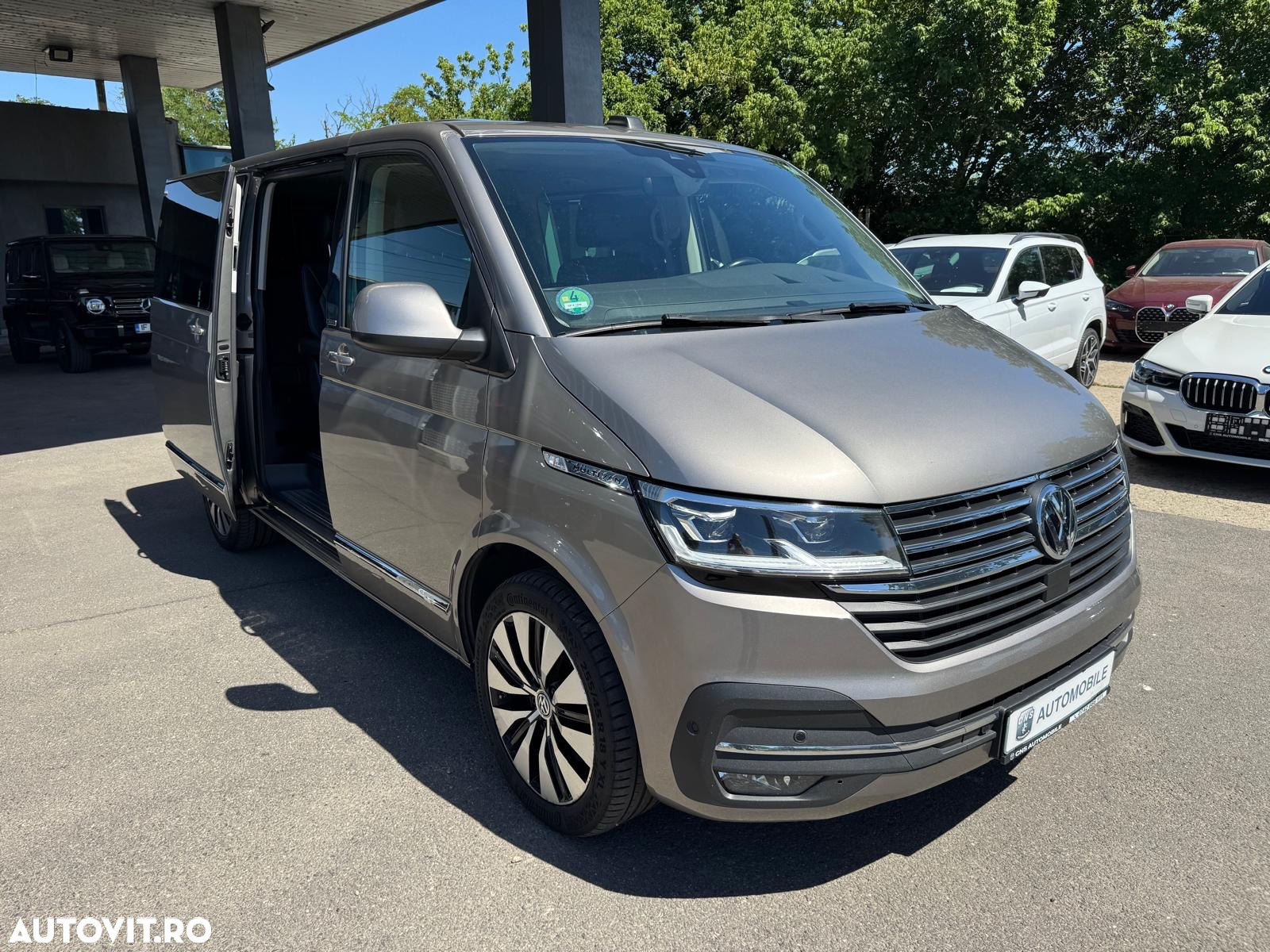 Volkswagen Multivan - 28