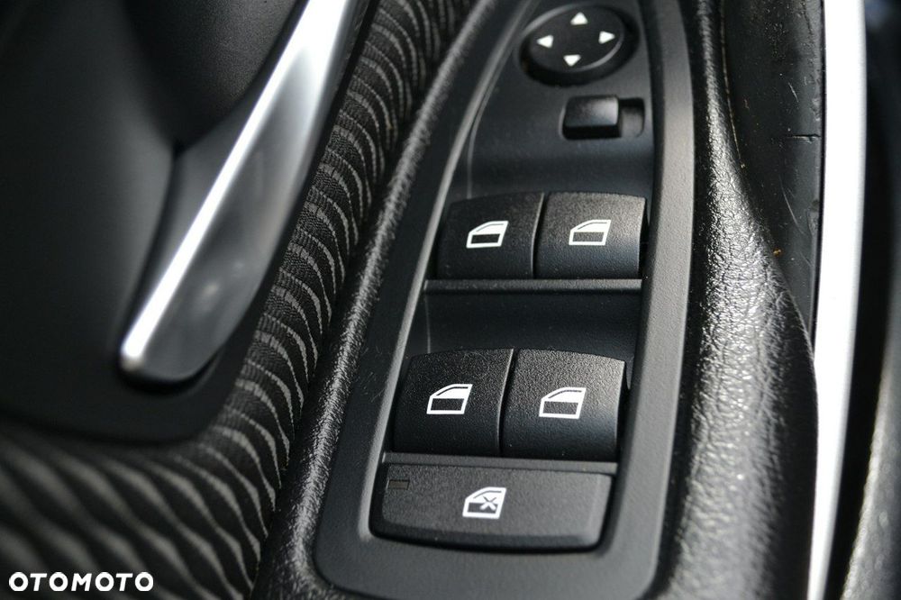 BMW Seria 3 - 22