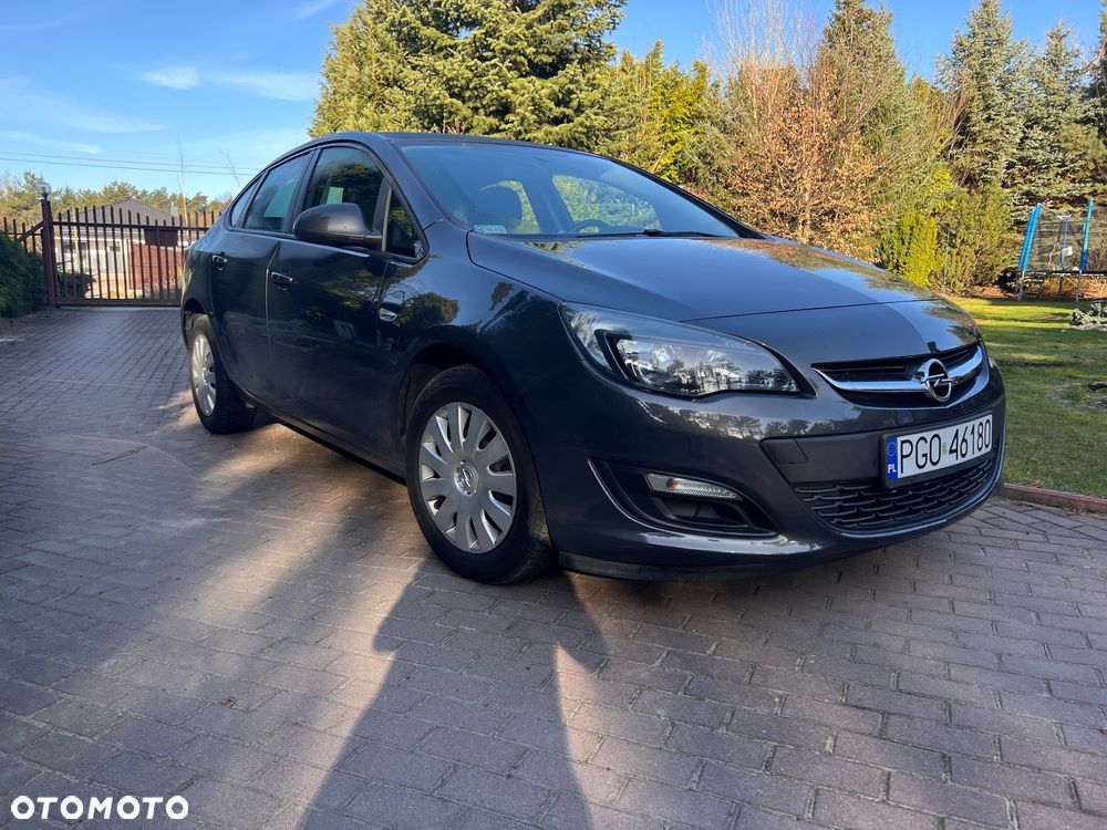Opel Astra 1.6 Cosmo EU6 - 1