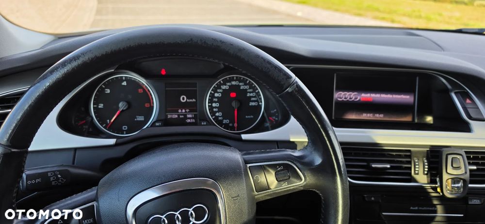 Audi A4 Limousine 2.0 TDI - 11