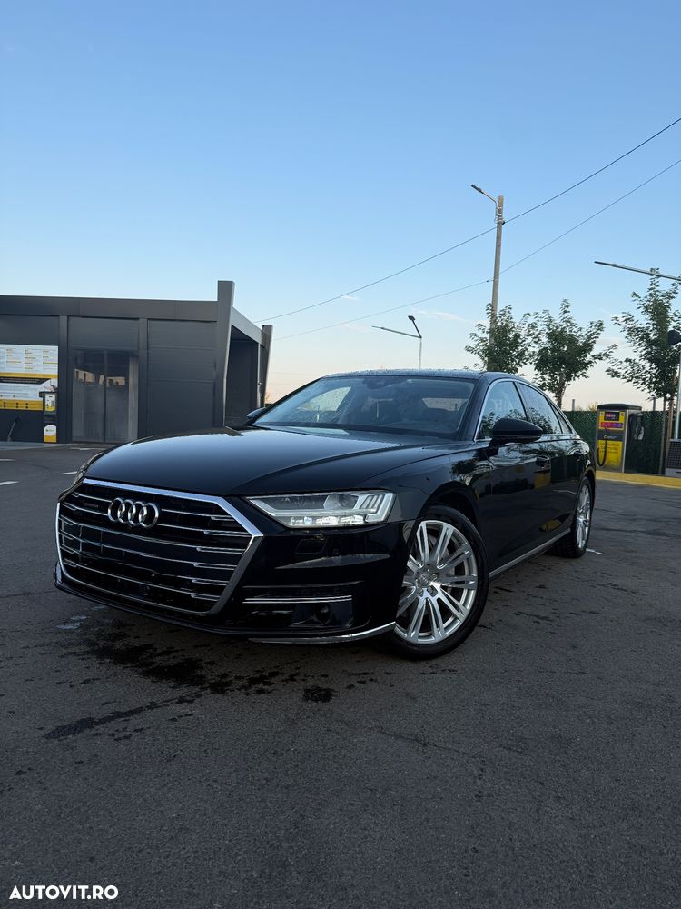 Audi A8 - 1