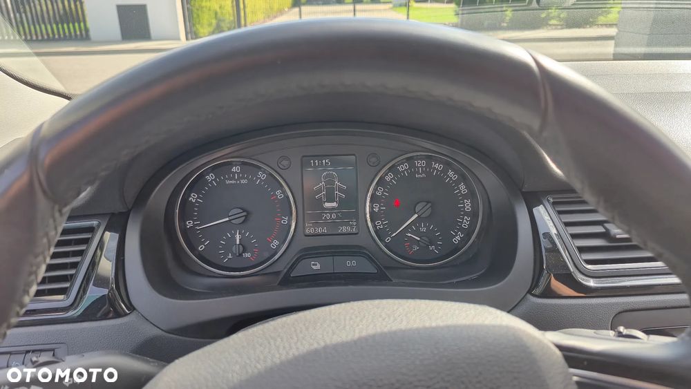 Skoda RAPID 1.2 TSI Style+ Green tec - 11