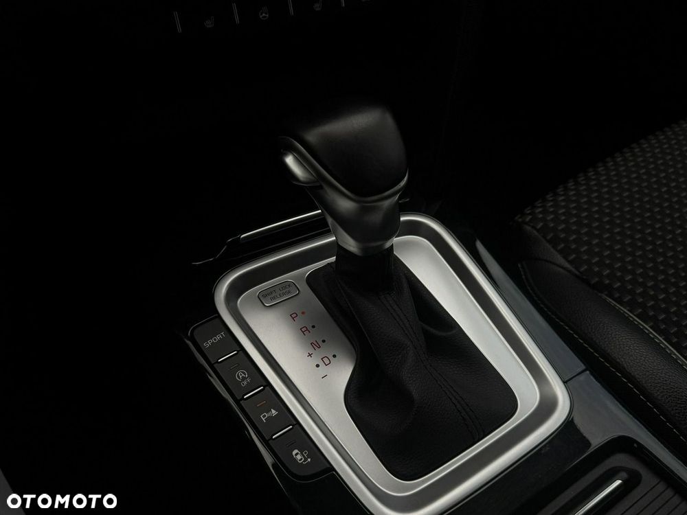 Kia XCeed 1.6 T-GDI Business Line DCT - 31