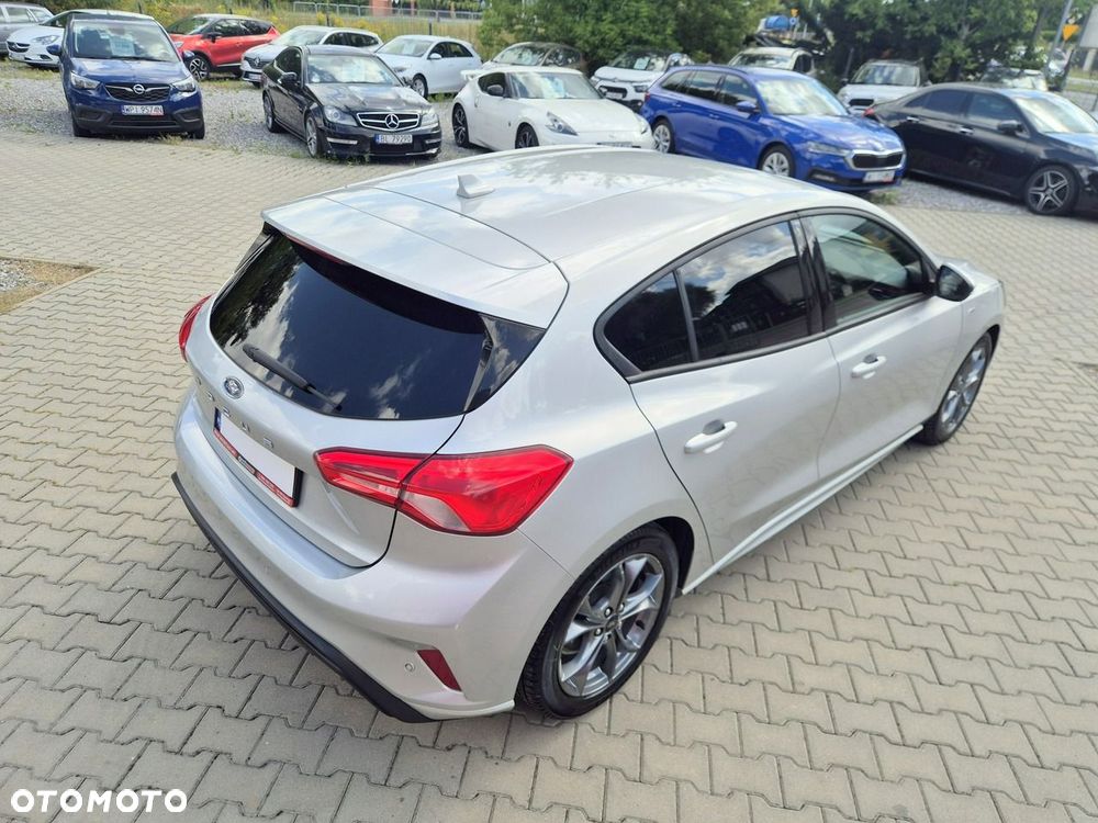 Ford Focus 1.0 EcoBoost Hybrid ST-LINE - 9