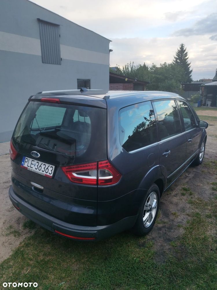 Ford Galaxy - 9