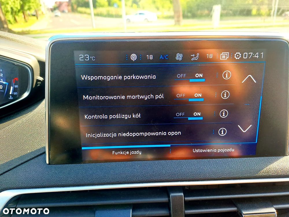 Peugeot 3008 1.2 PureTech Active S&S EAT6 - 25
