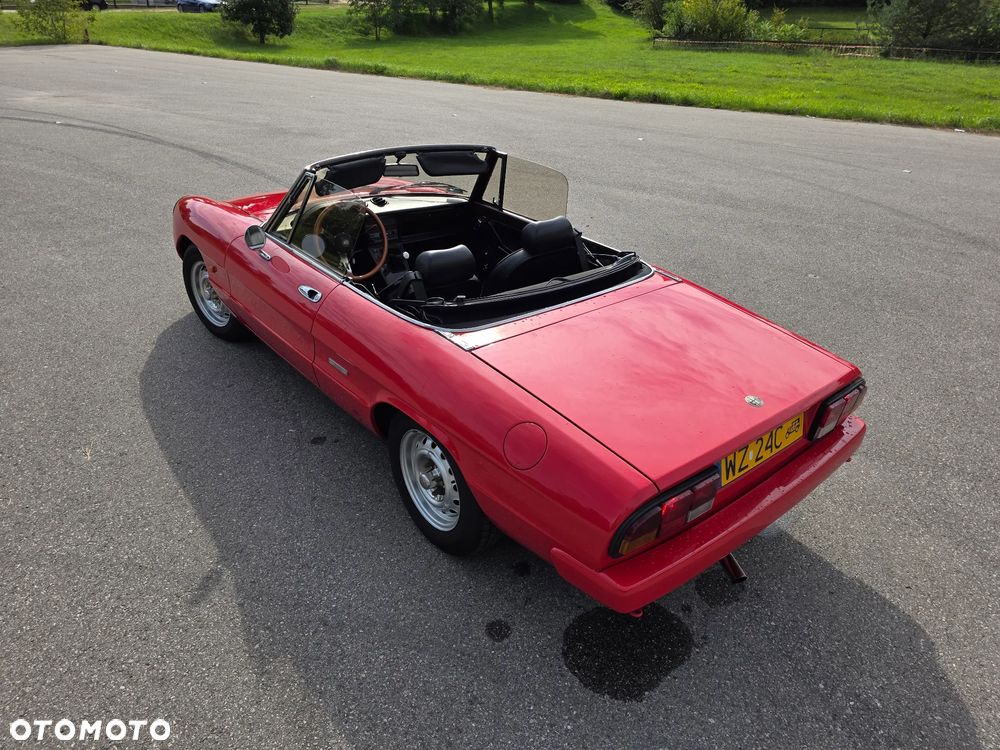 Alfa Romeo Spider - 38