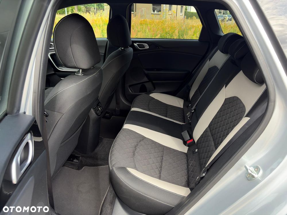 Kia Ceed 1.6 CRDi GT Line DCT - 22