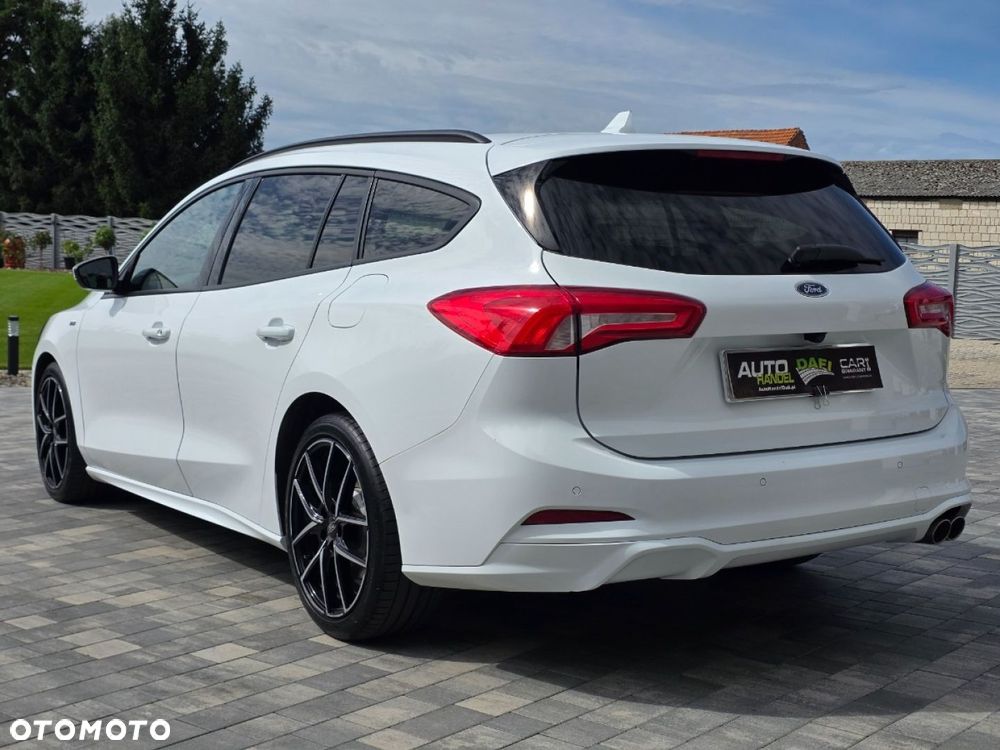 Ford Focus - 4