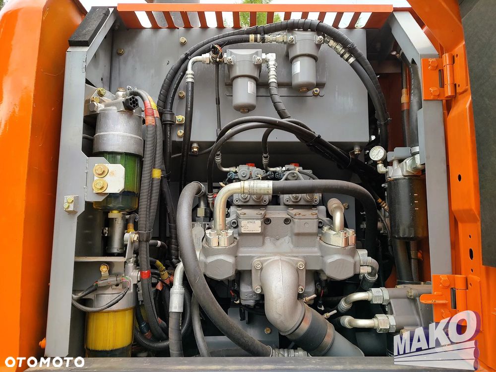 Hitachi ZX140W-5B - 10