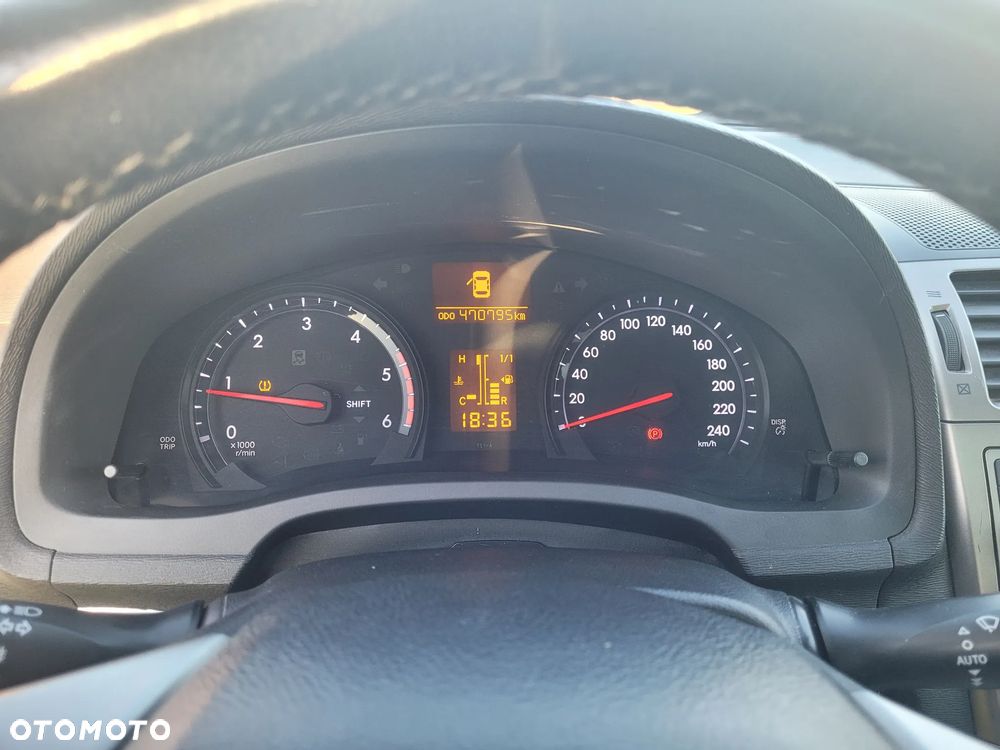 Toyota Avensis 2.0 D-4D Premium - 17