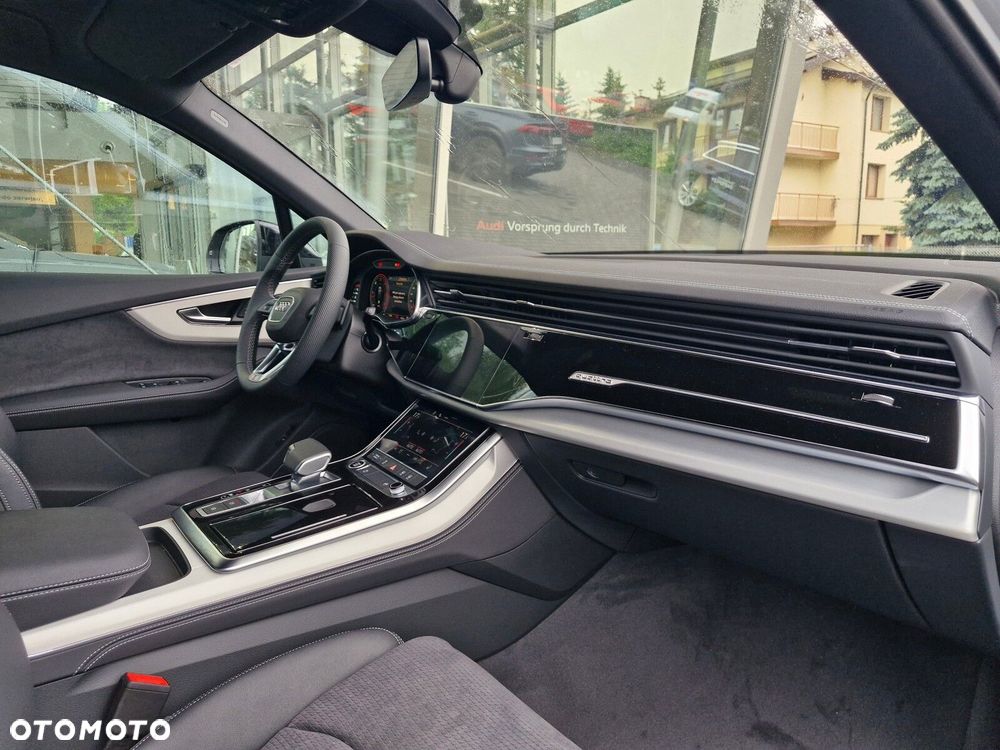Audi Q7 - 11