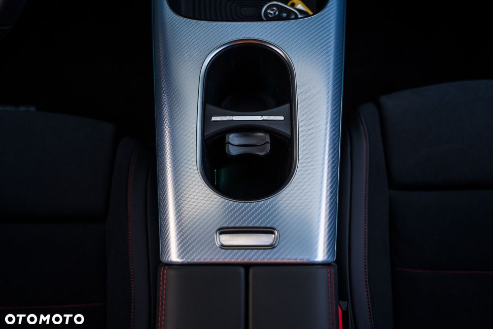 Mercedes-Benz CLA - 20
