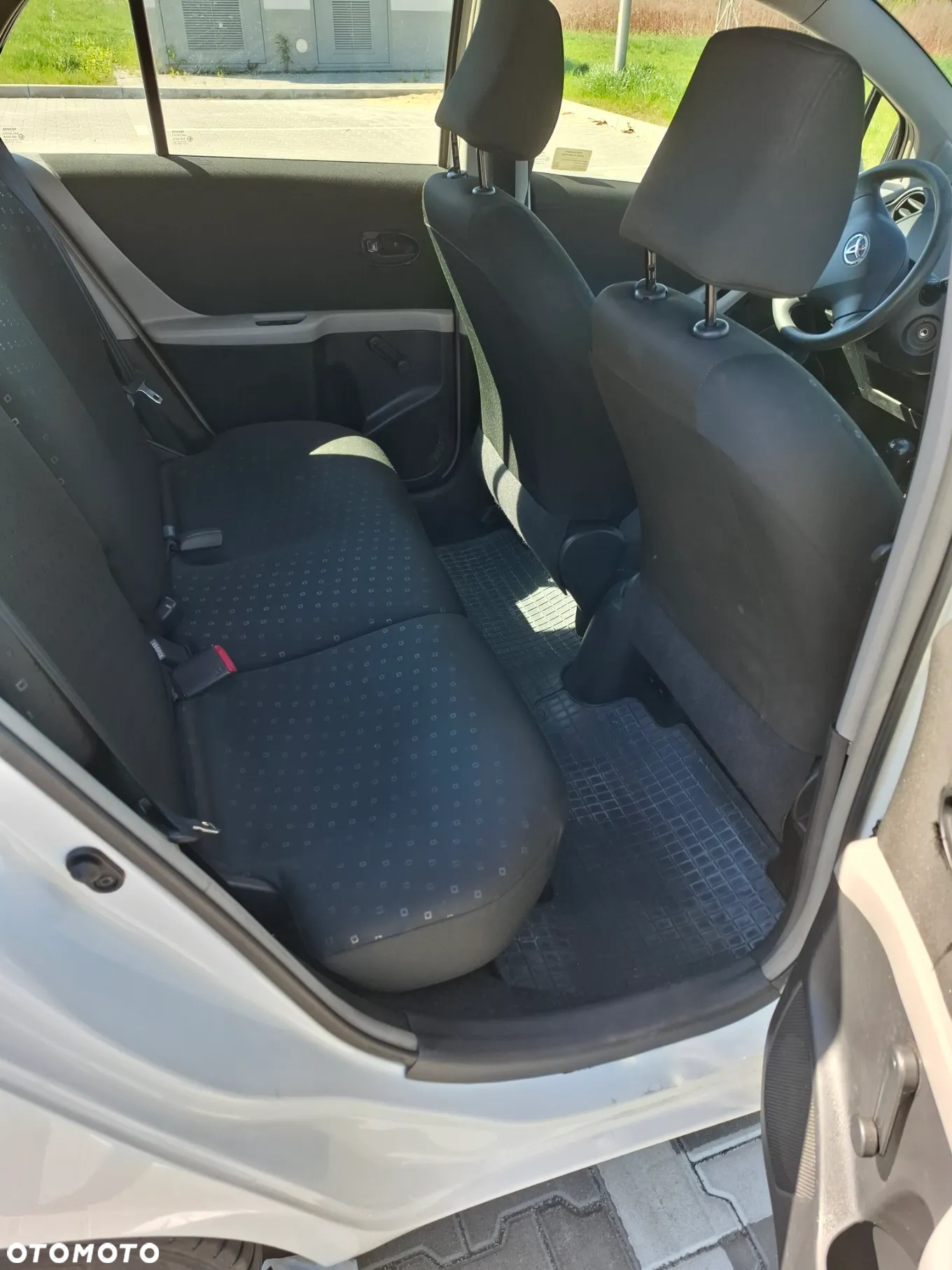 Toyota Yaris 1.0 Luna - 6