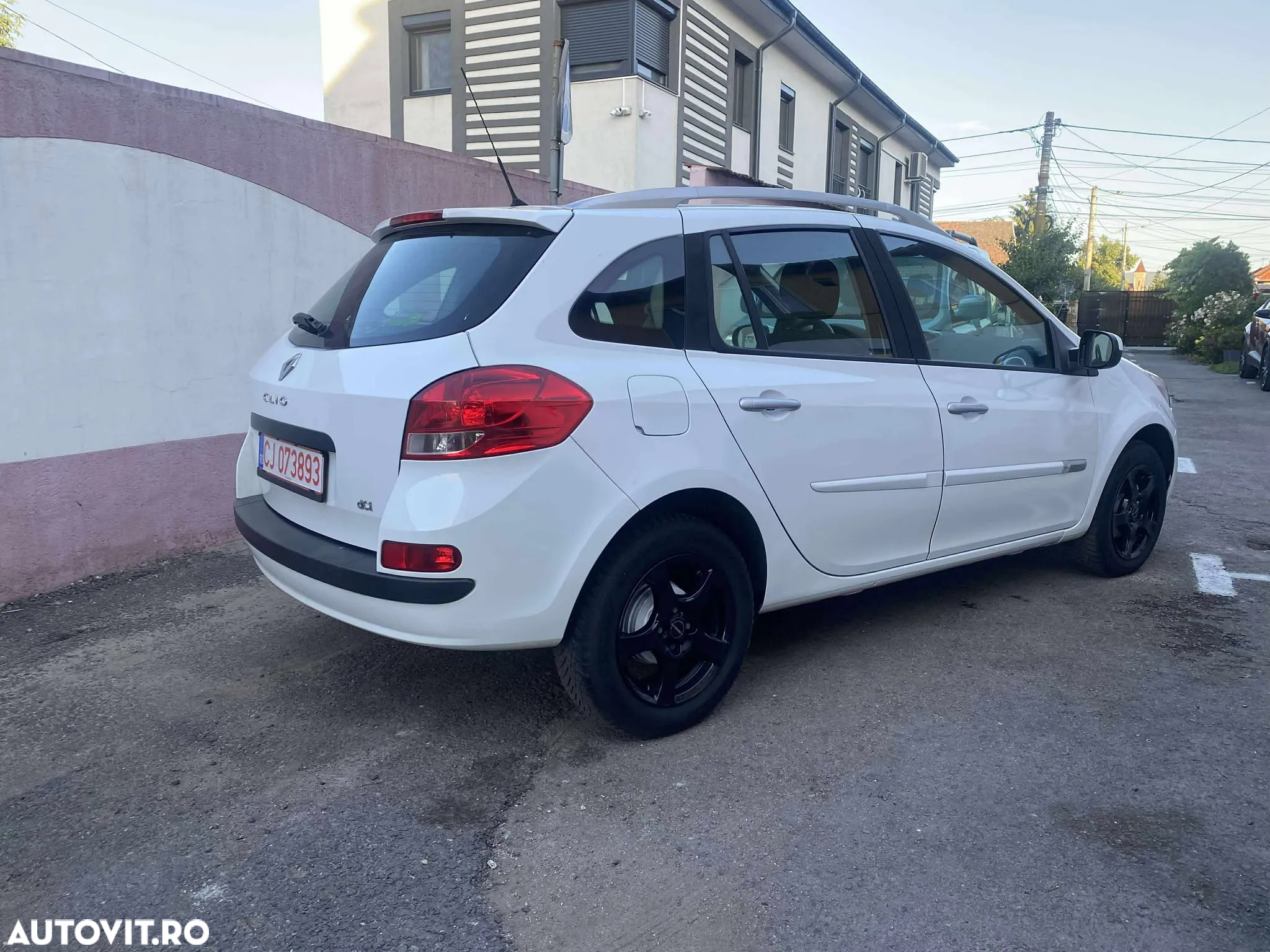 Renault Clio III 1.5dCi Dynamique - 8