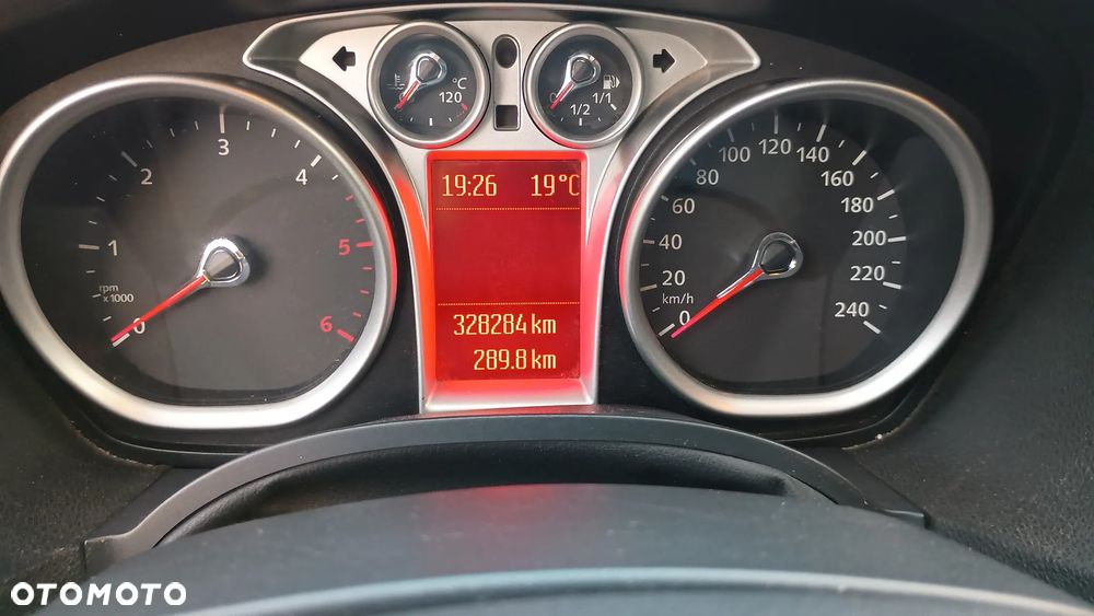 Ford Kuga 2.0 TDCi Titanium - 14
