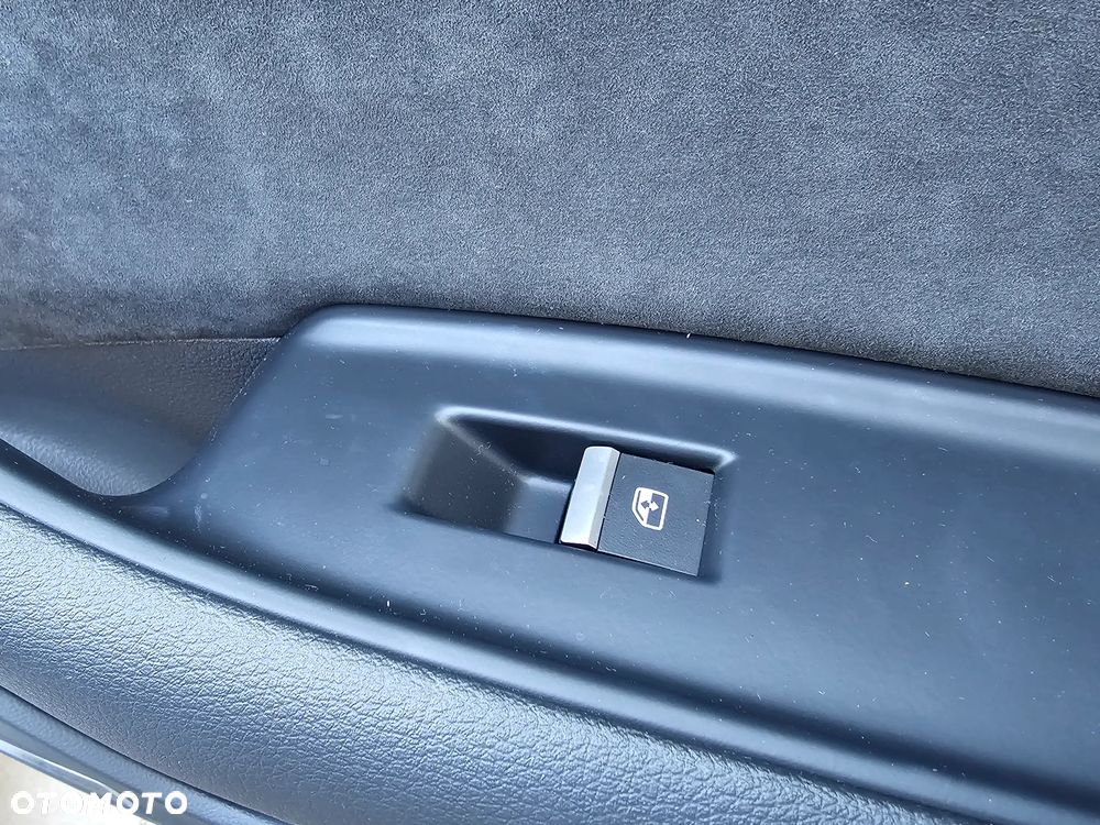 Audi Q8 SUV TDI quattro 210 kW tiptronic - 24