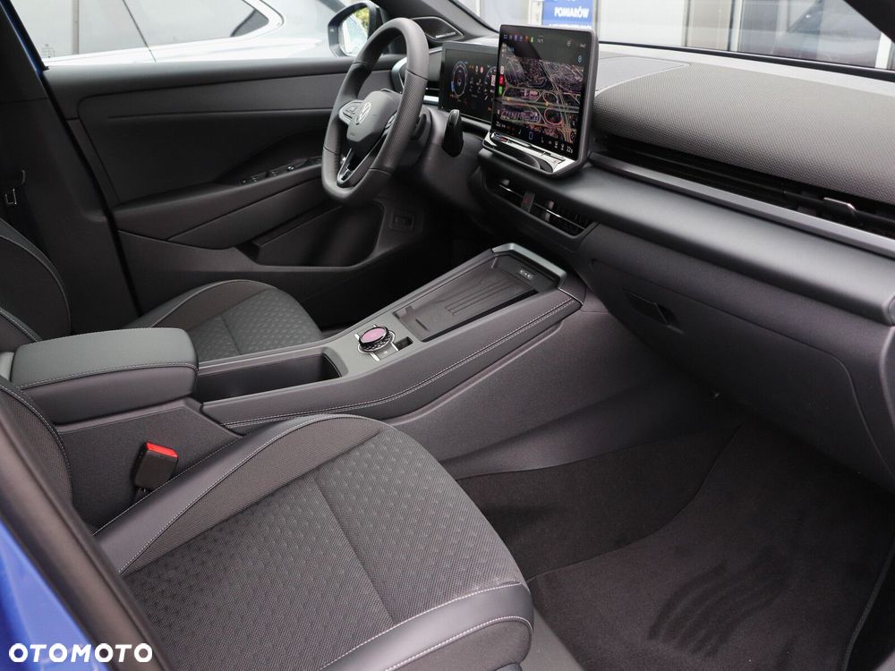 Volkswagen T-Roc - 17