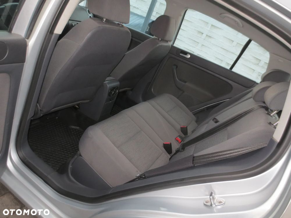 Volkswagen Golf Plus 1.9 TDI DPF Trendline DSG - 6