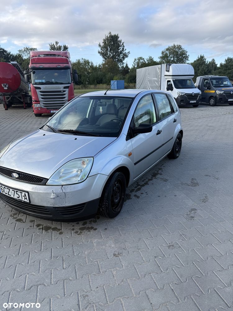 Ford Fiesta - 2