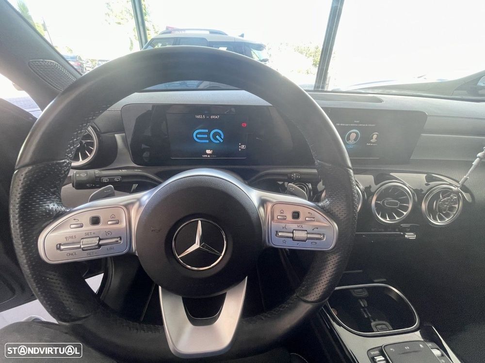 Mercedes-Benz A 250 e 8G-DCT AMG Line - 10