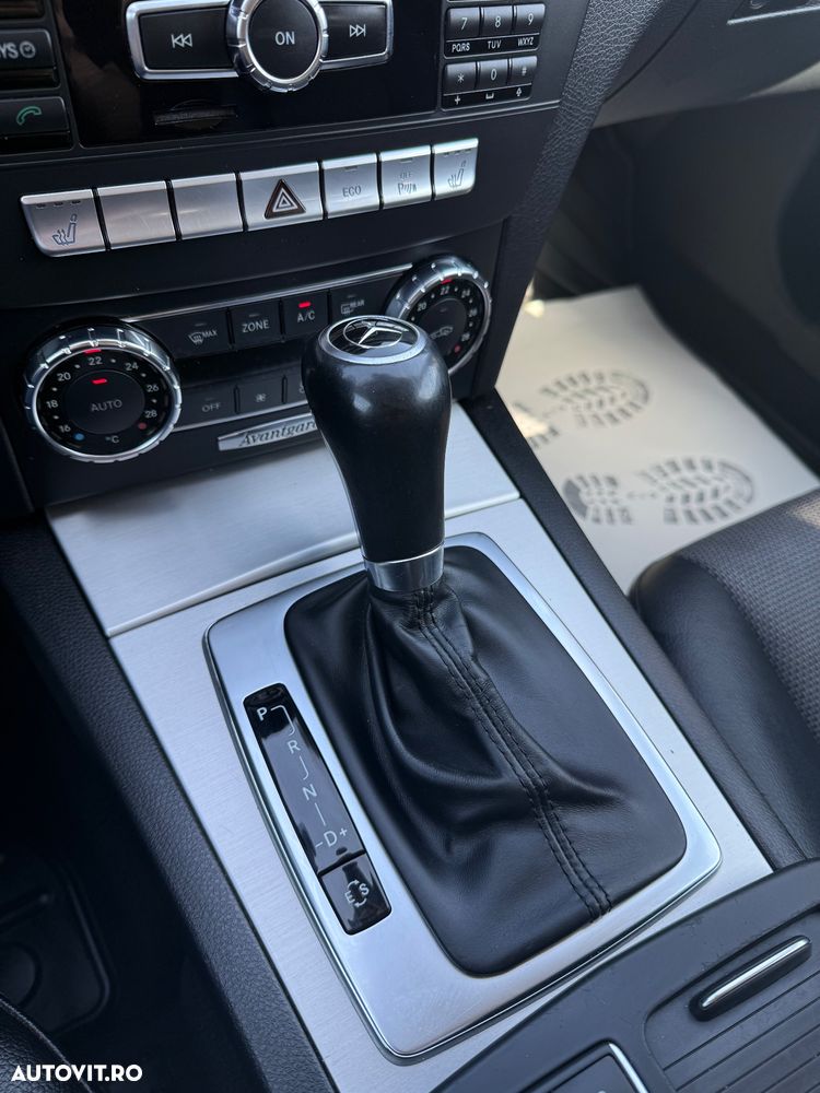 Mercedes-Benz C 220 CDI DPF Automatik Avantgarde - 11