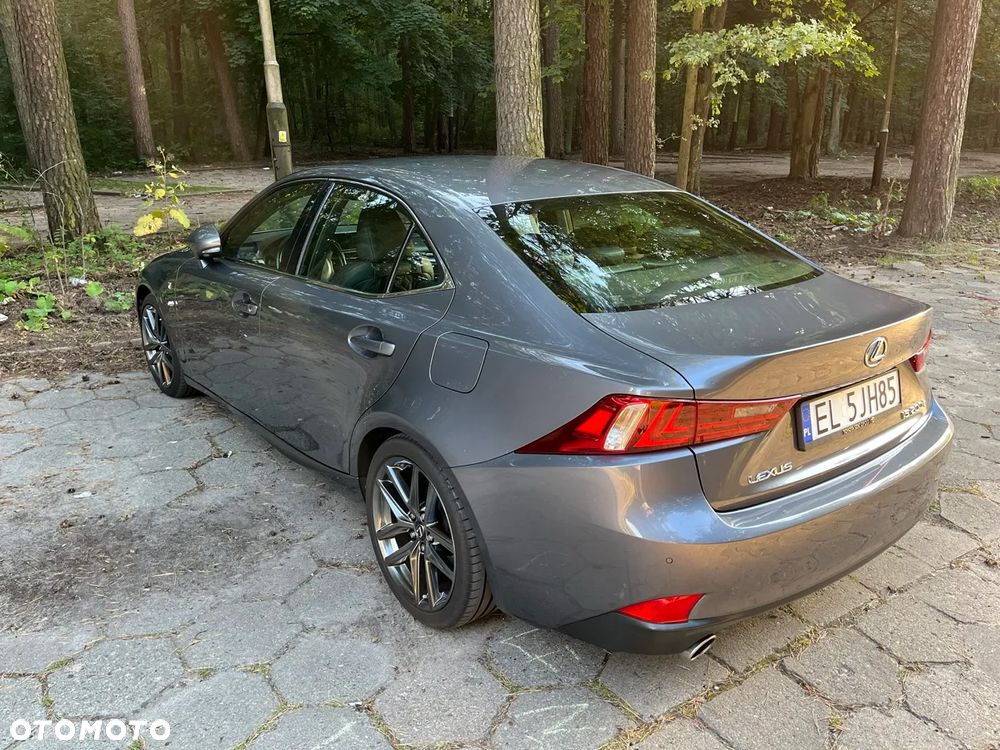 Lexus IS 200t F Impression - 6