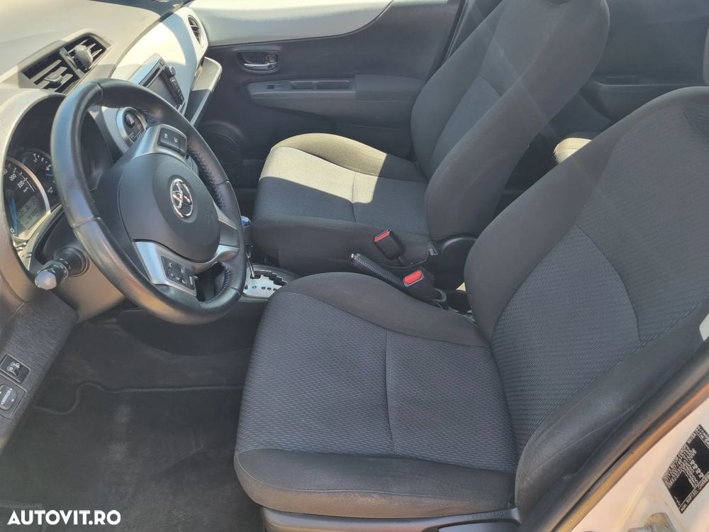 Toyota Yaris 1.5 VVT-i Comfort - 13