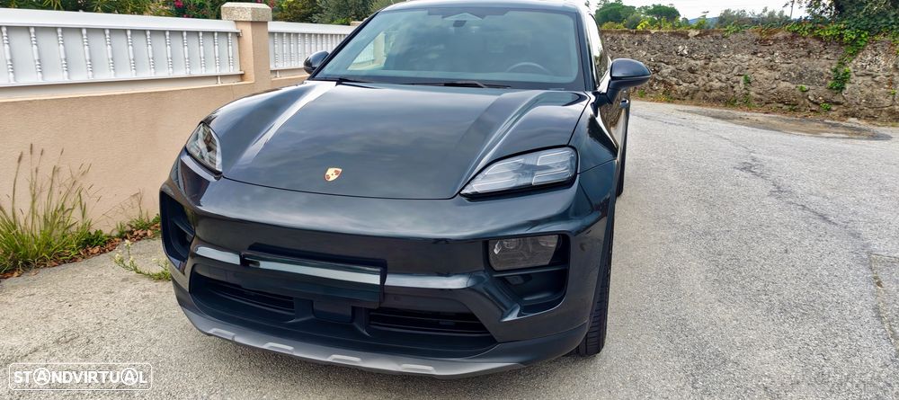 Porsche Macan Electric 4 - 29