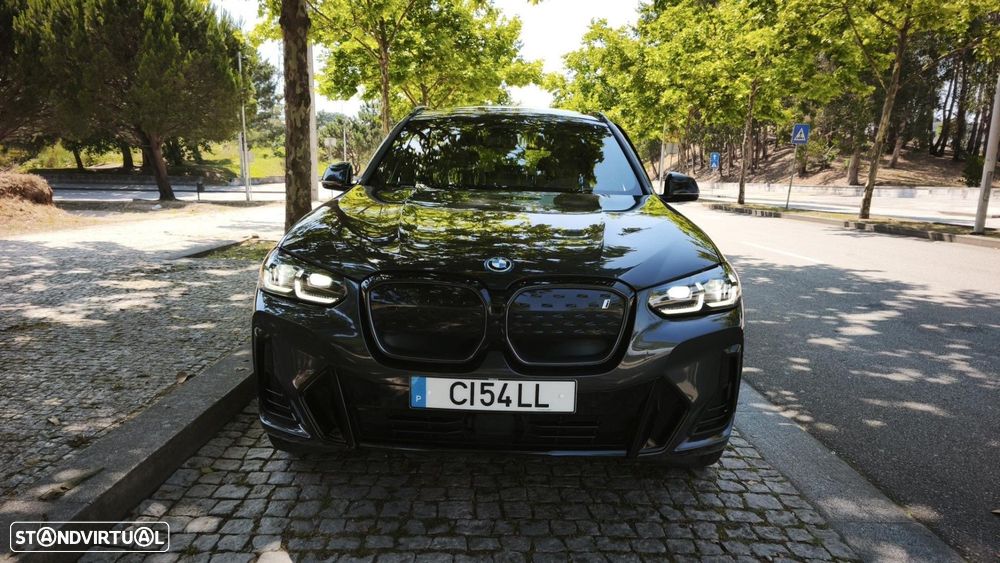 BMW iX3 M Sport Impressive - 2