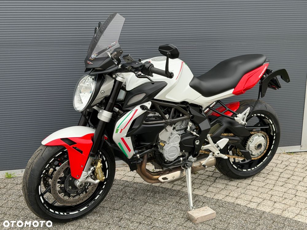 MV AGUSTA Brutale - 24