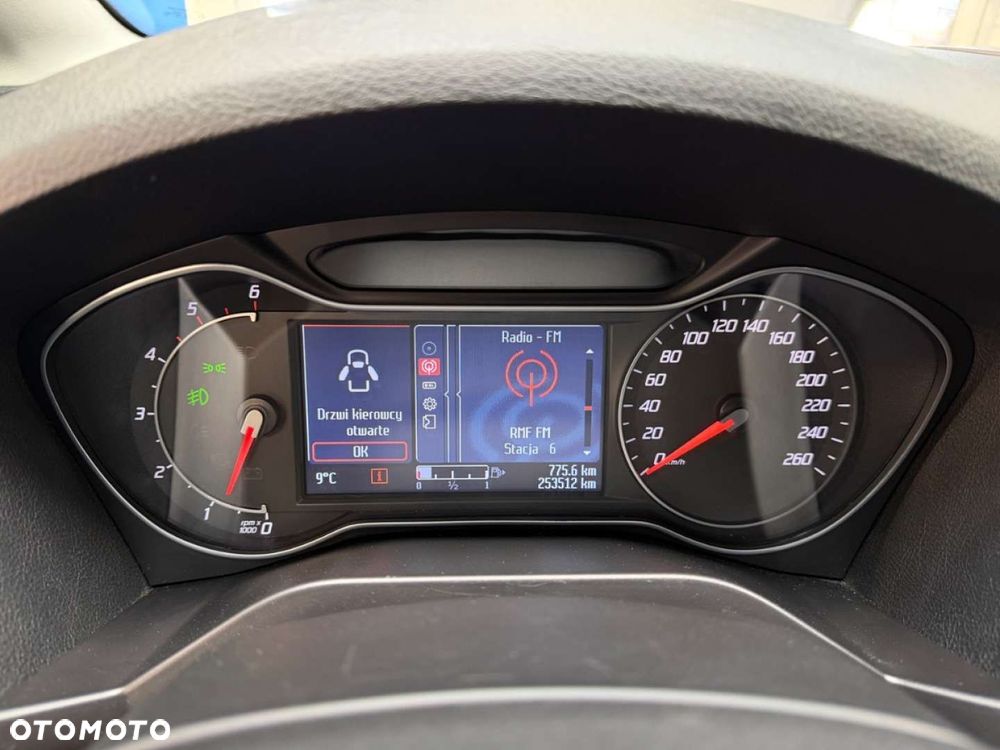 Ford S-Max - 23