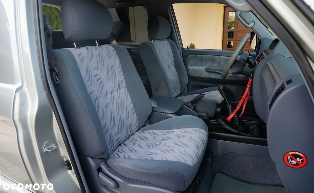 Toyota Land Cruiser 3.0 D Sol - 25